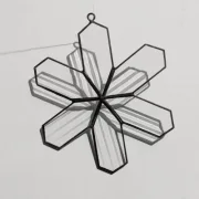 Fensterhänger: Schneeflocke 2, 8 cm